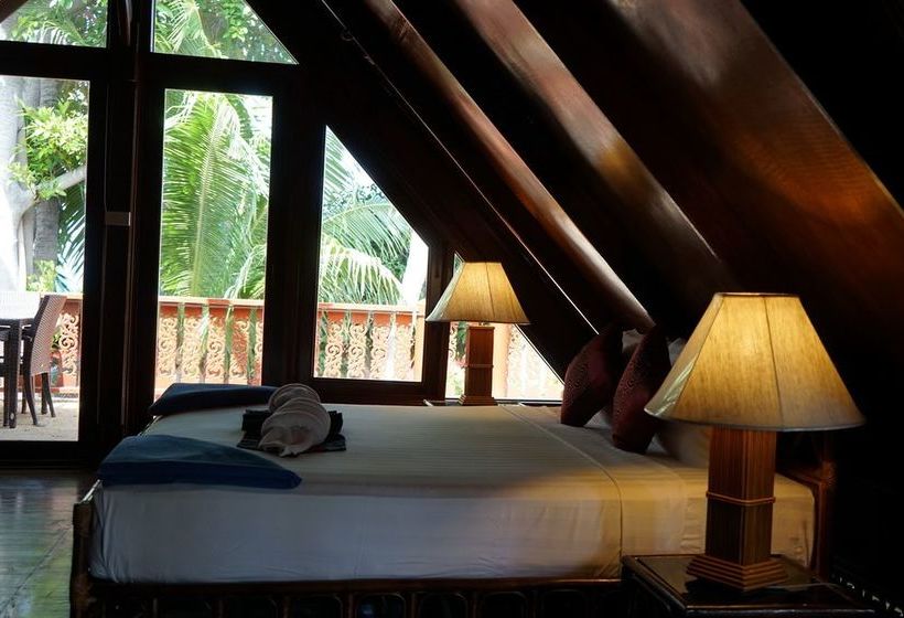 Beachfront Samui Villas 8