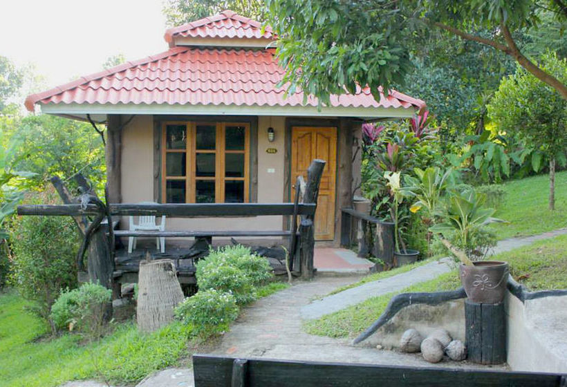 Hotel Baan Phuthadol 15