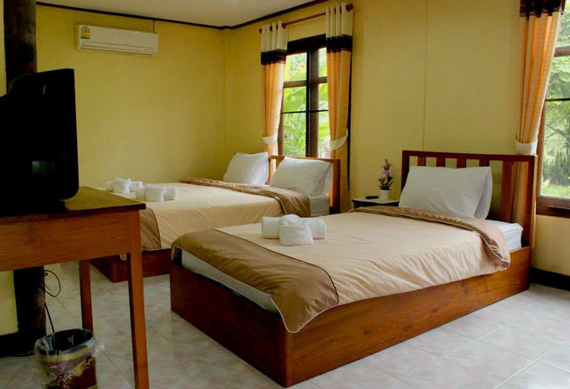 Hotel Baan Phuthadol 18