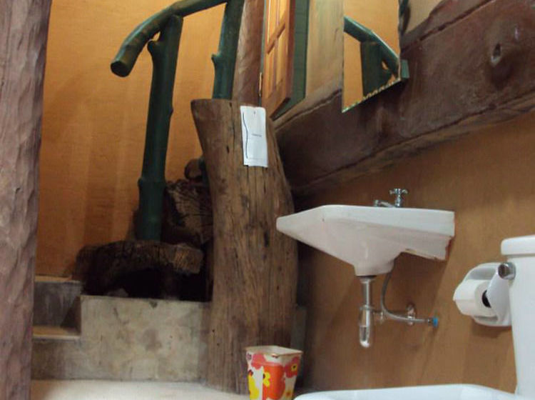 Hotel Baan Phuthadol 20