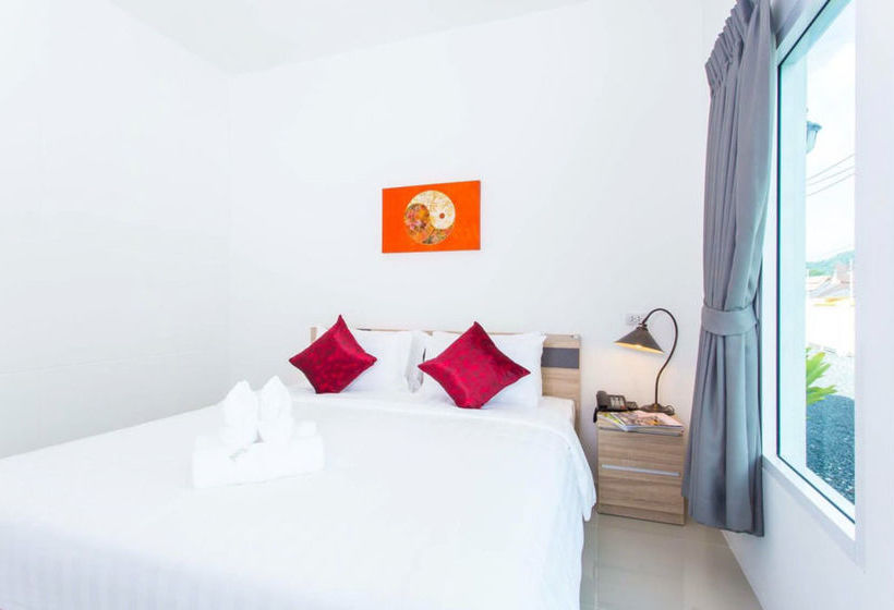 Hotel The Way Phuket 5