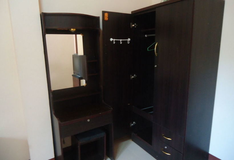 Hotel Baan Somtawin 8