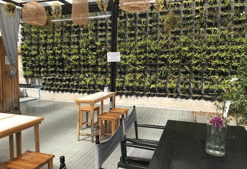 Hotel 1715 House & Caff Resort Phuket 10