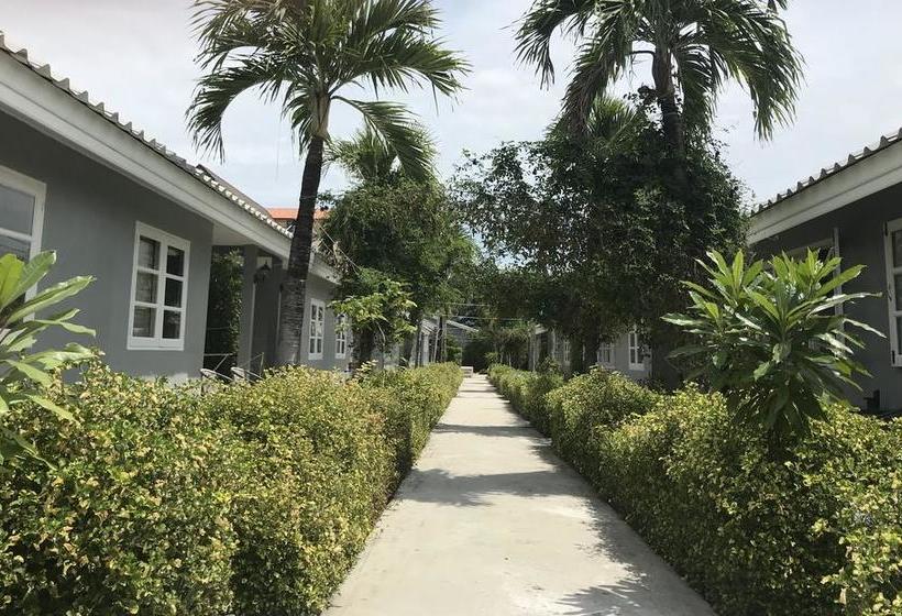 Hotel 1715 House & Caff Resort Phuket 7