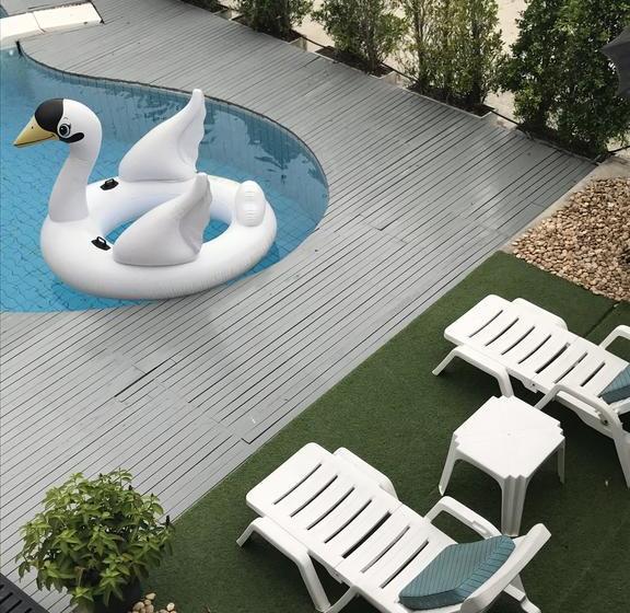 Hotel 1715 House & Caff Resort Phuket 8