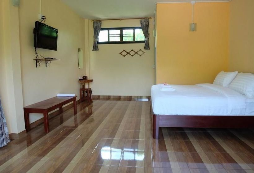 Hotel Baansuan Agape 11