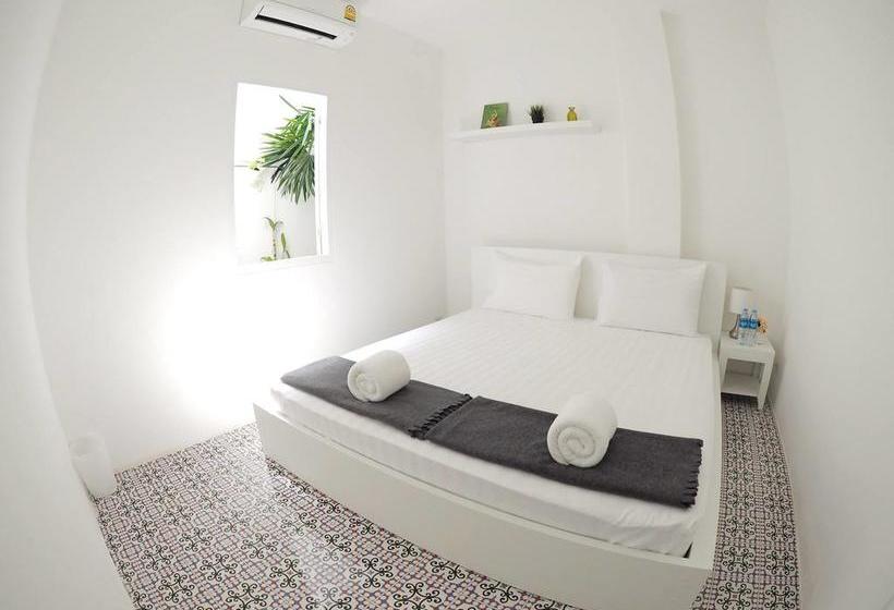 Chino Town Gallery Hostel Phuket Town