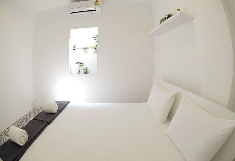 Chino Town Gallery Hostel 15