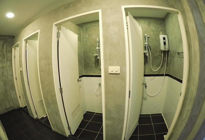 Chino Town Gallery Hostel 8