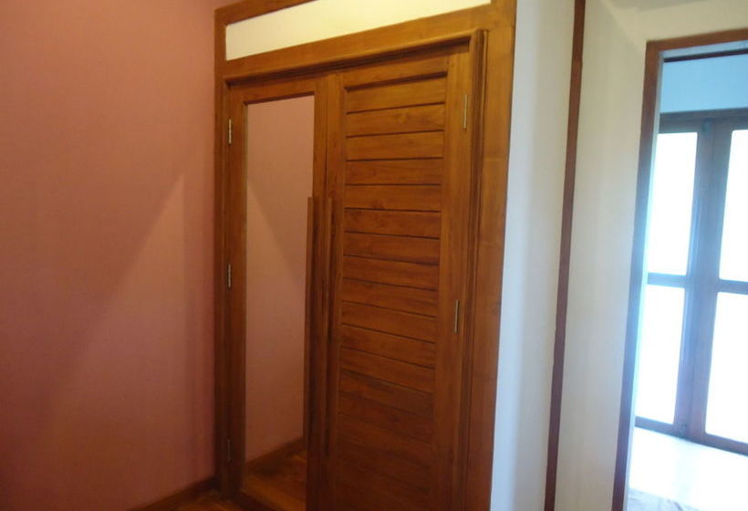 Hotel The Point Villa 15