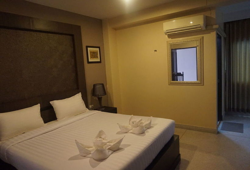 Hotel Metro Residence 11