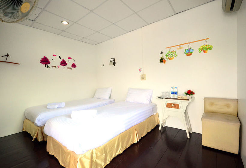 Hotel Rain Tree Resort 20