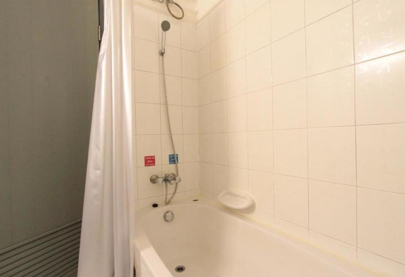 Hotel Rattana Park 15