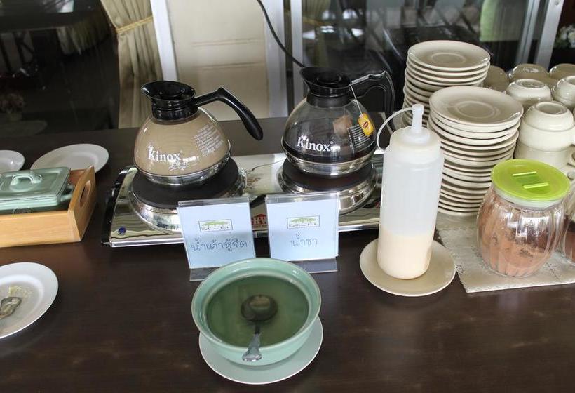 Hotel Rattana Park 19