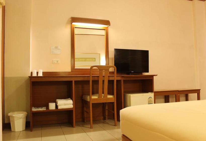 Hotel Rattana Park 5