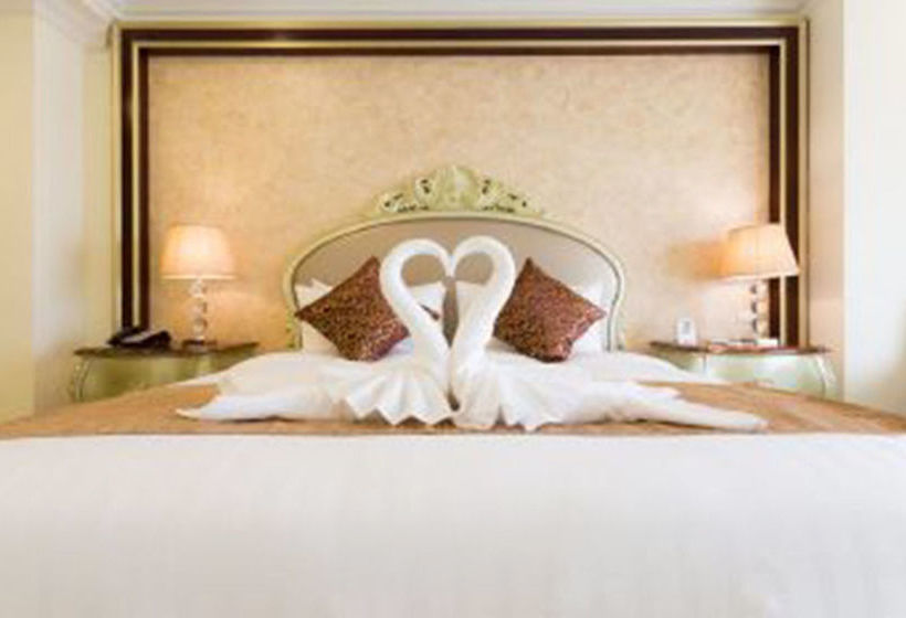 Hotel Lk Crystal Ville 8