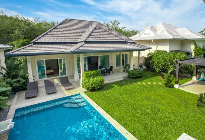 Victoria Villa By Jetta Thalang