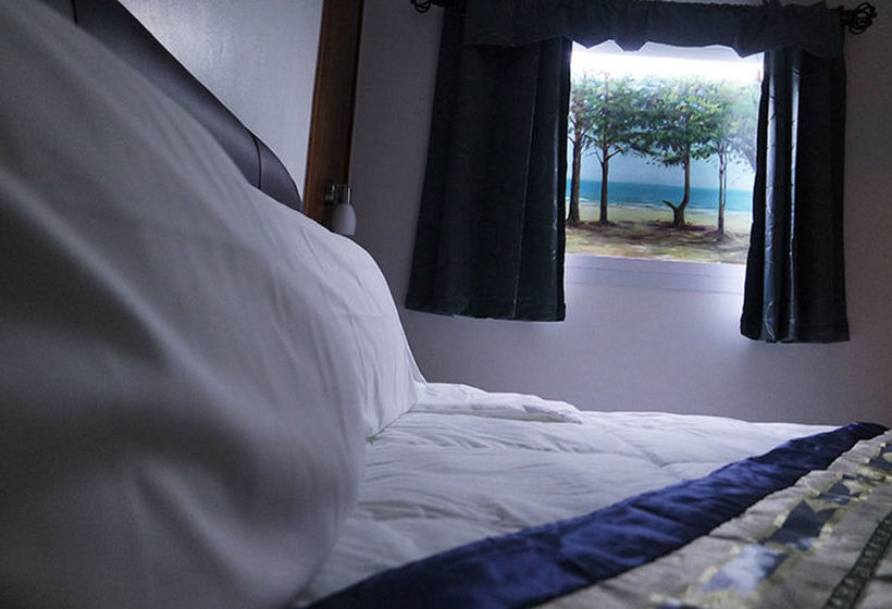 Hotel Cha Am Lodge Steakhouse 3