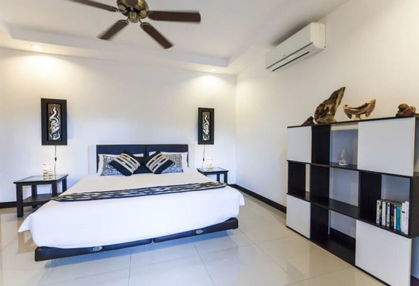 Champagne Villa By Jetta 11