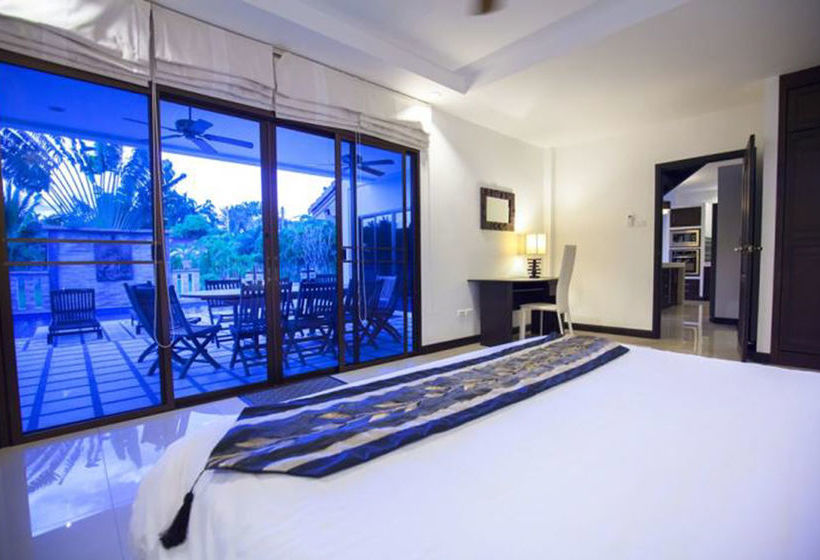 Champagne Villa By Jetta 12