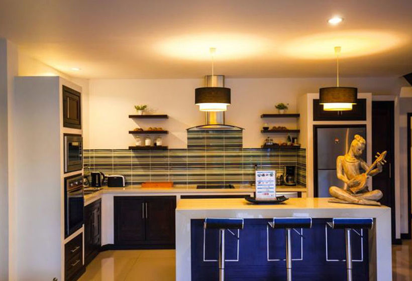 Champagne Villa By Jetta 13