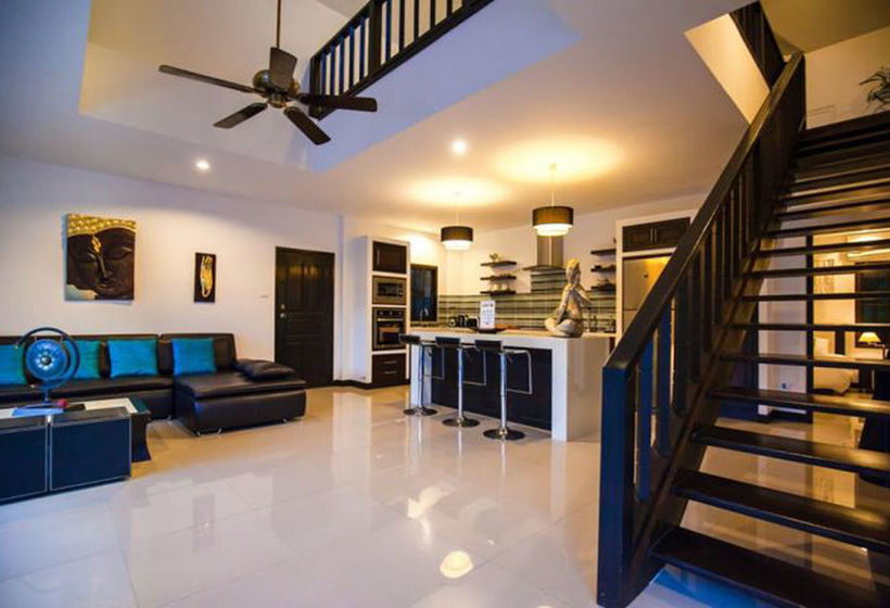 Champagne Villa By Jetta 18