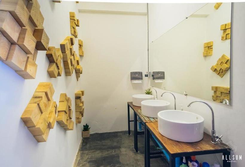 Allsum Hostel 8