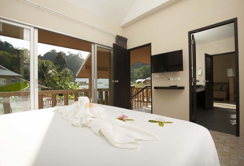 Hotel The Lifeco Phuket 12