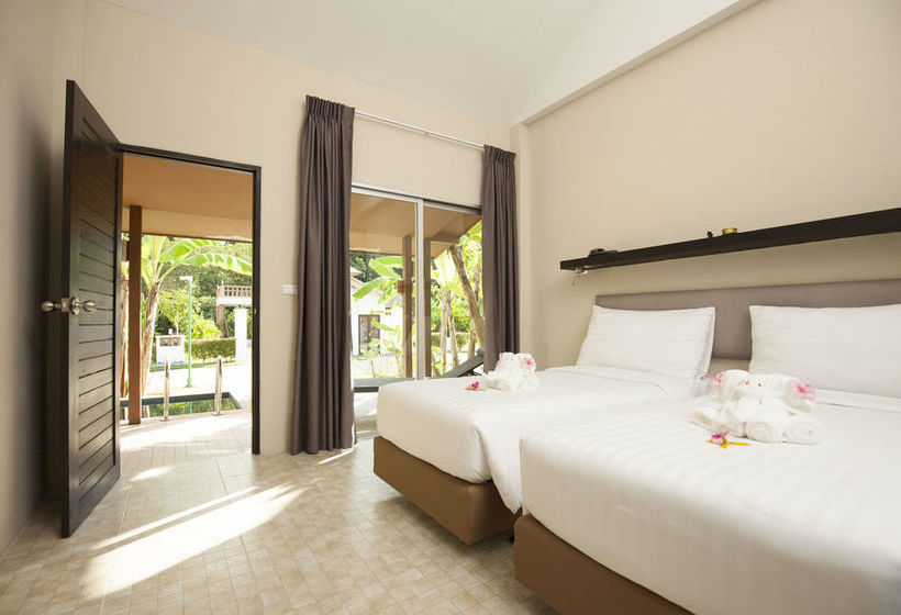 Hotel The Lifeco Phuket 6