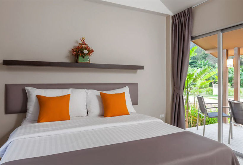 Hotel The Lifeco Phuket 9