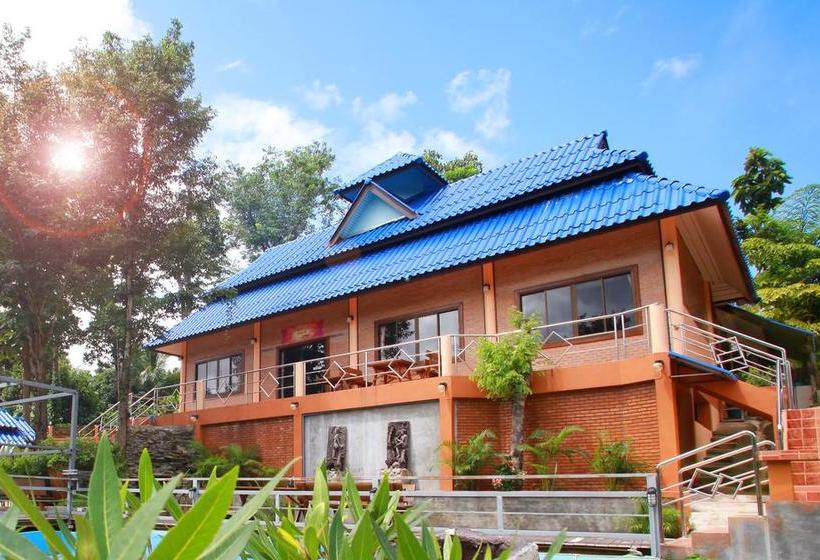 Hotel Banphu Montalang Resort 8