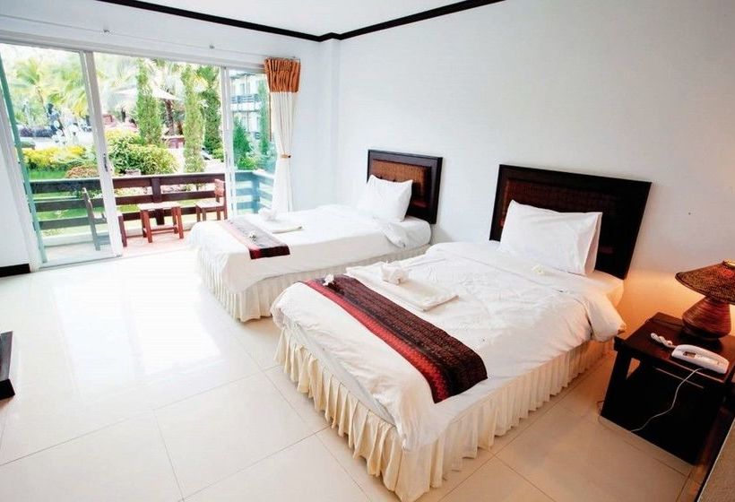 Nakhaburi Hotel & Resort 10