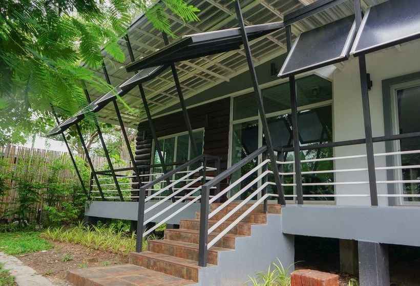 Nakhaburi Hotel & Resort 14