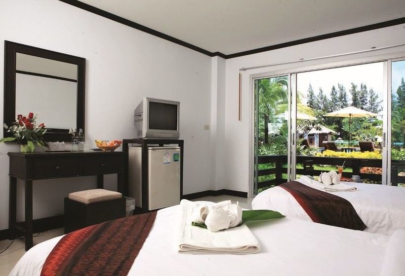 Nakhaburi Hotel & Resort 15