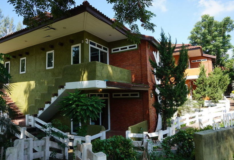 Nakhaburi Hotel & Resort 8