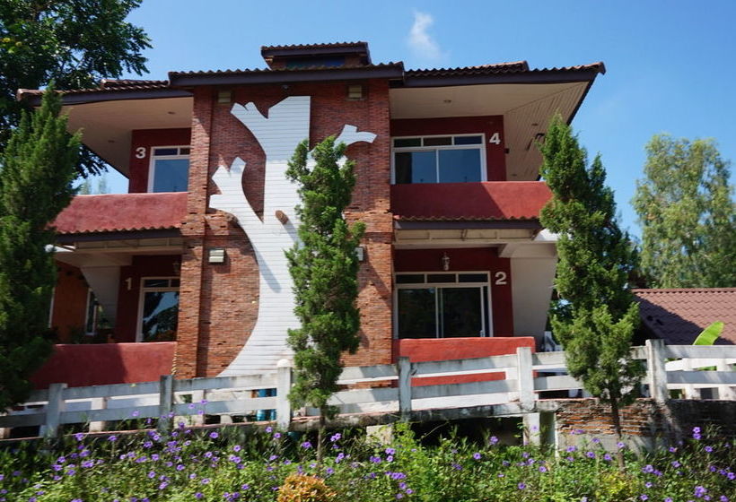 Nakhaburi Hotel & Resort 9