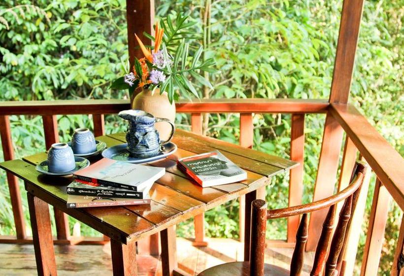 Hostel Chestnut Hill Eco Resort 12