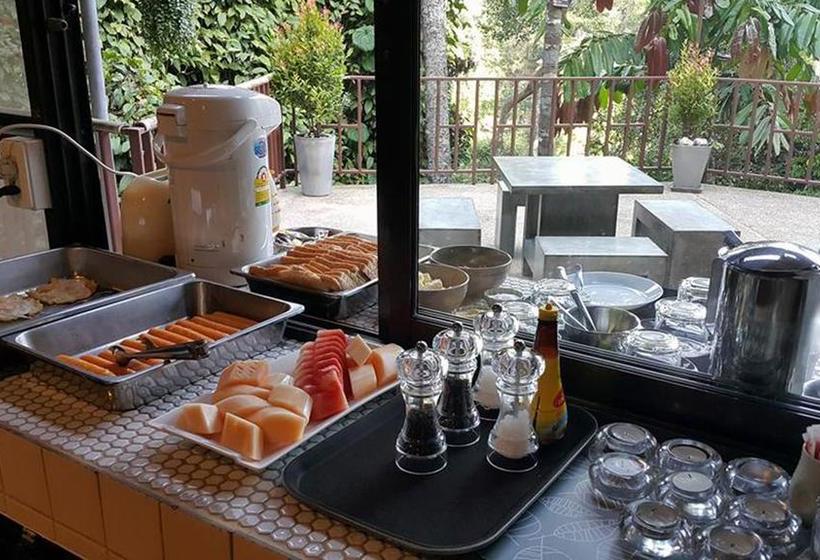 Hostel Chestnut Hill Eco Resort 3