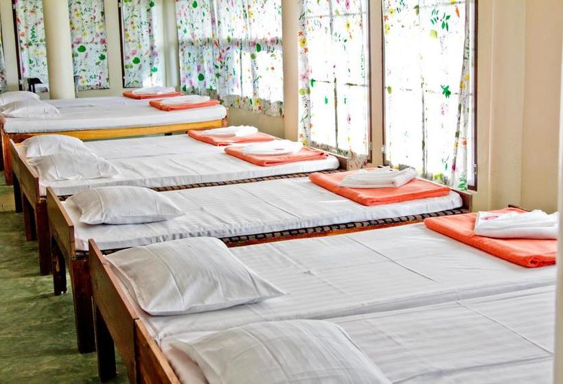 Hostel Chestnut Hill Eco Resort 9