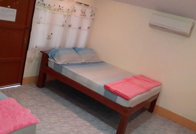 Hotel Jelly Fish Bungalow 10