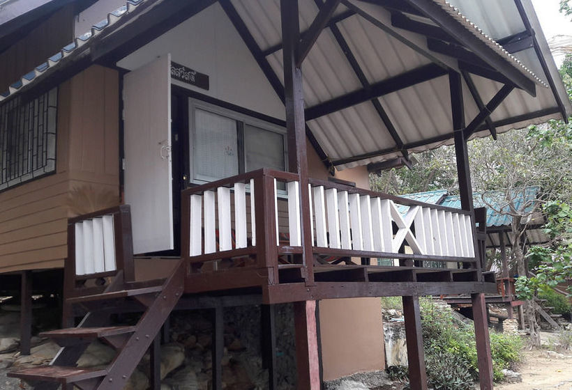 Hotel Jelly Fish Bungalow 4