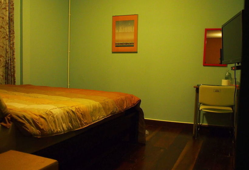 Pension Chommuang Guest House 12