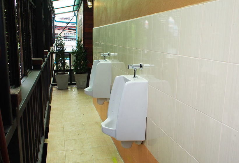 Pension Chommuang Guest House 8