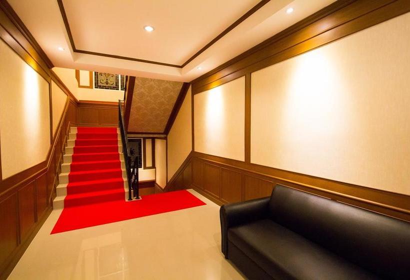 The Lion King Hotel Udonthani 15