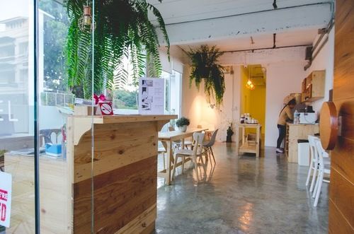 Two Gals And The Pig Boutique Hostel 4