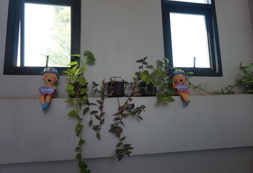 Hotel Sandee Homeplace 17