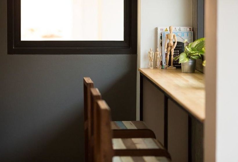 Hotel Pixel Hostel Phuket Airport 8