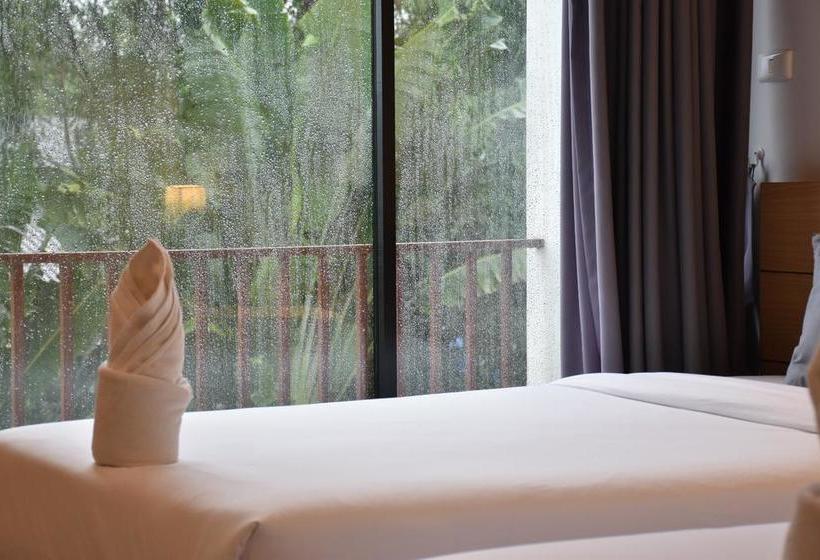 Hotel B Boutique Residence 13