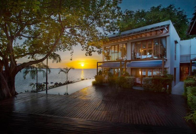 Hotel Tamarina Bed & Bistro Bangrak Beach