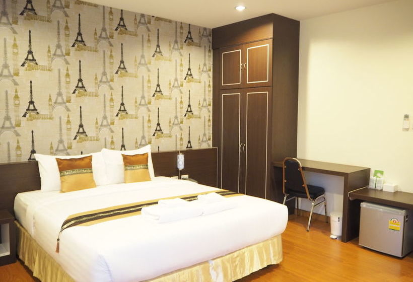 Hotel Suksomboon 18